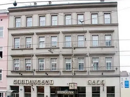 Hadrigan Hotel 3*