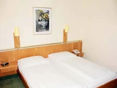 Hadrigan Hotel 3*